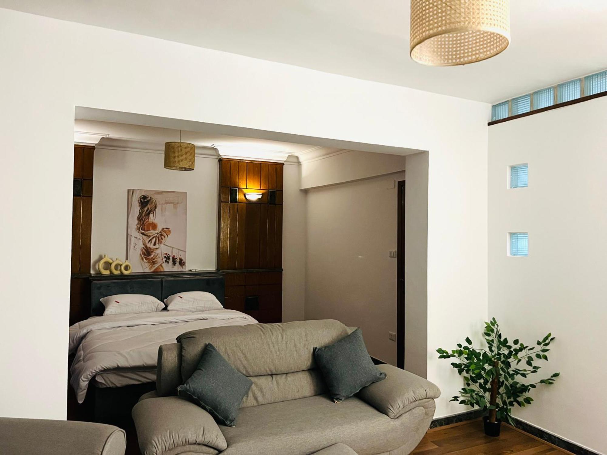 Apartment Charming 2-bedroom With Ac, Wifi In Lovely Governorate *
