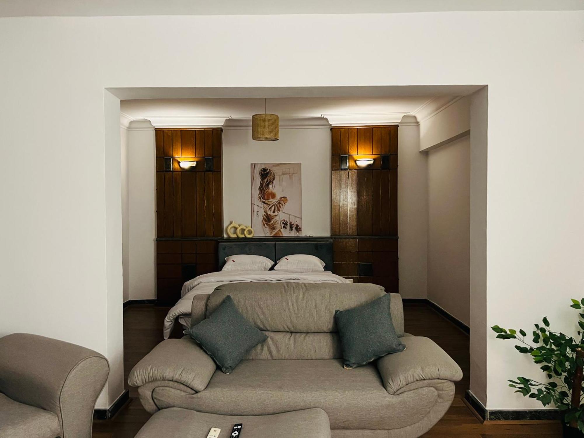Charming 2-bedroom With Ac, Wifi In Lovely Governorate Apartment *